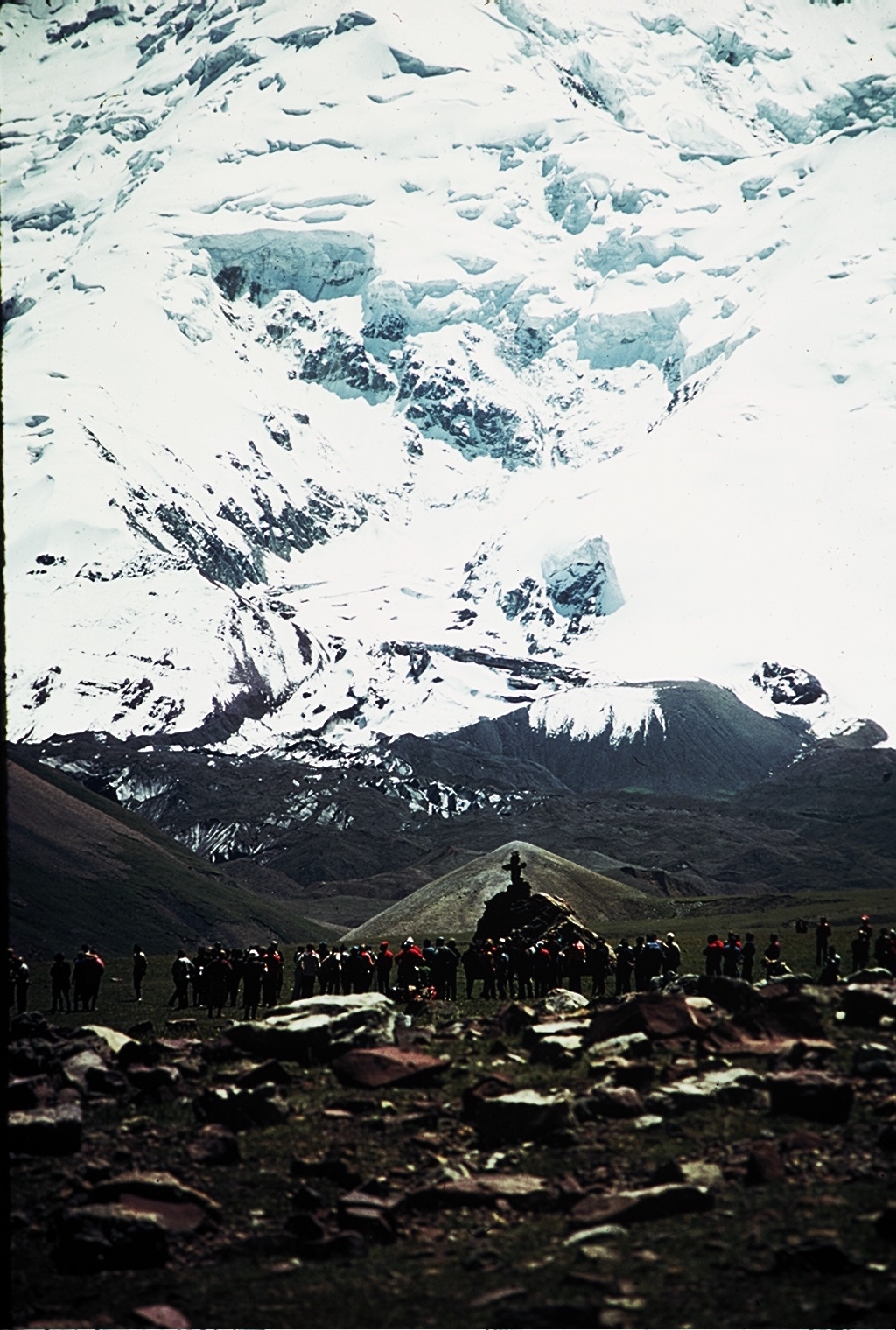 Memorial in the Pamirs, 1974. [Photo] Peter Lev