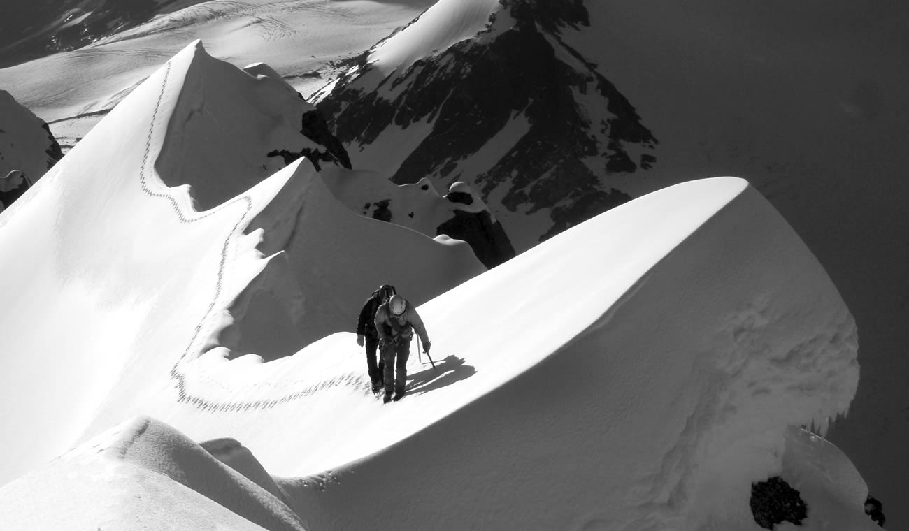 Bluemlisalp traverse above Kandersteg, Bernese Alps. [Photo] Abacus Mountain Guides