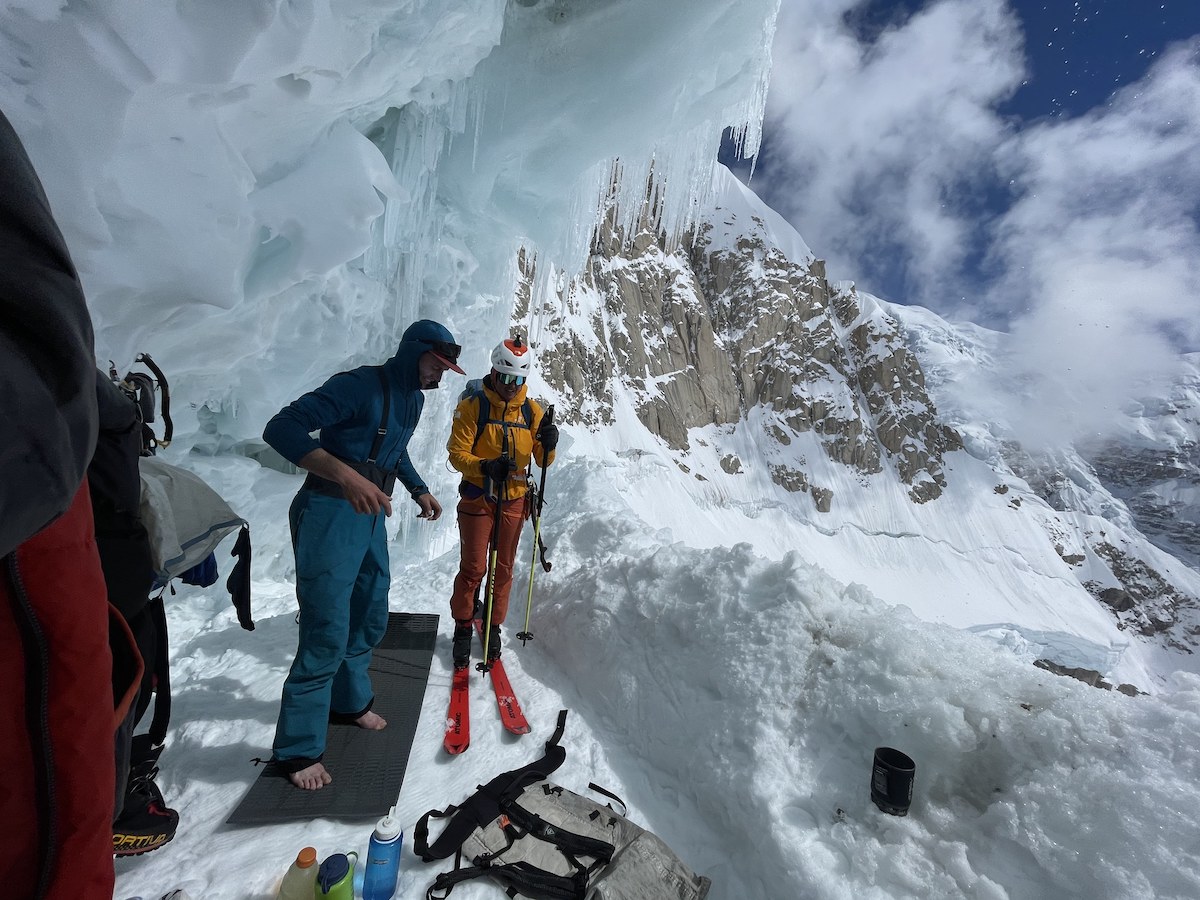 Astorga drops in to greet some friends: I skied into the 'schrund to say hello after descending the Seattle Ramp and then continued on my way, she said. [Photo] Vitaliy Musiyenko