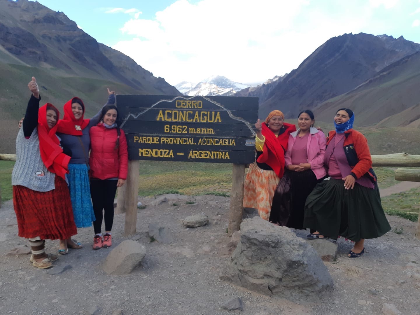 At the entrance to the Aconcagua Park. Dora Magueno. AnaLia Gonzales. Pamela. Lidia Huayllas. Elena Quispe. Cecilia Llusco. [Photo] Courtesy of Ana Lia Gonzales