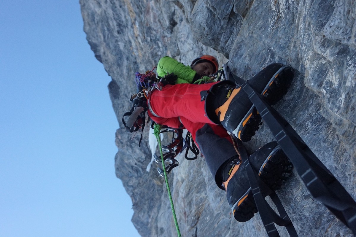 Tomaszewksi leading. [Photo] Tom Ballard
