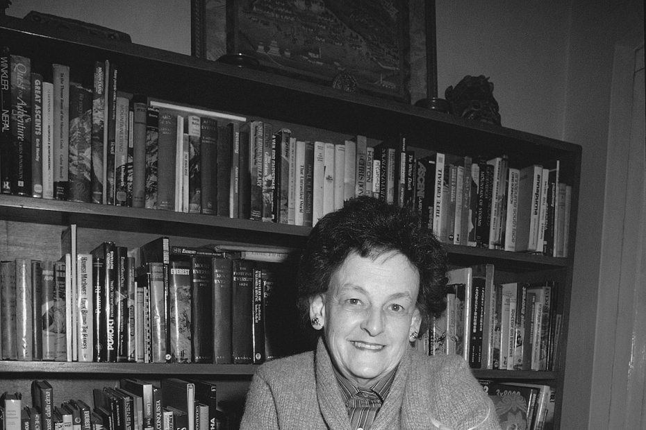 Elizabeth Hawley. [Photo] Courtesy of the Michael and Meg Leonard collection