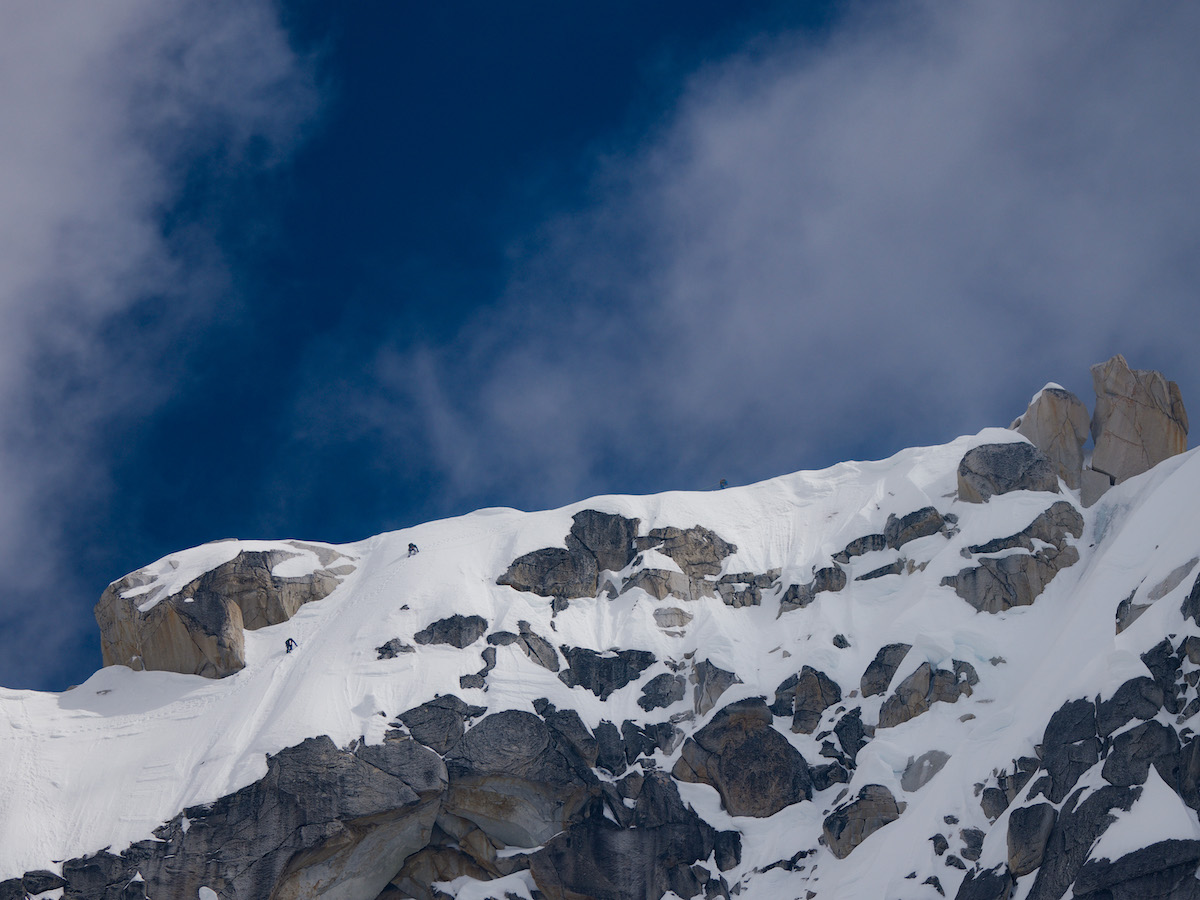 Allfrey, Magro and Zimmerman climbing on the upper ridge. [Photo] Oliver Rye