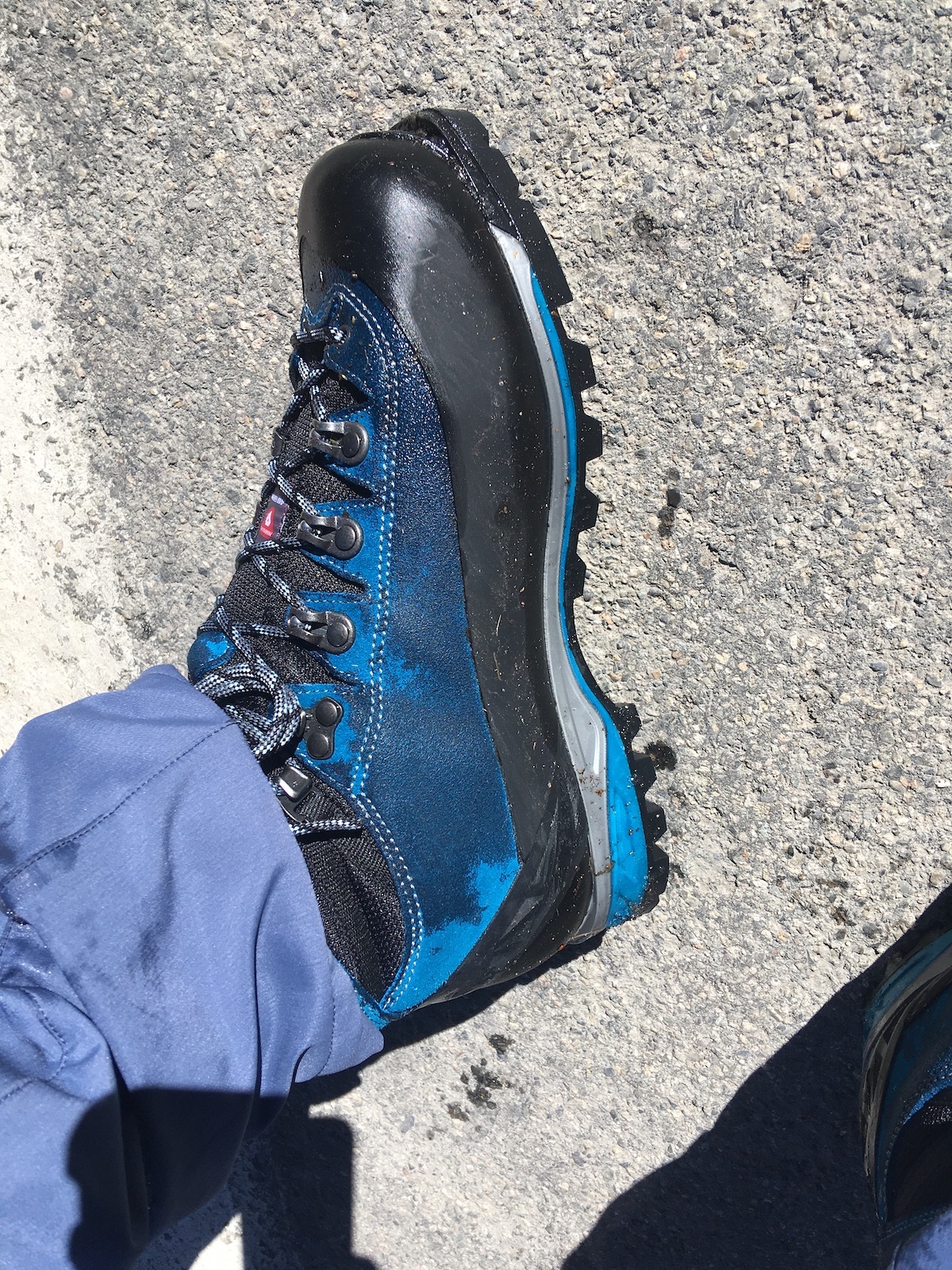 スポーツ LOWA ALPINE EXPERT GTX Lowa Alpine Expert GTX boots: Light, comfortable and sensitive