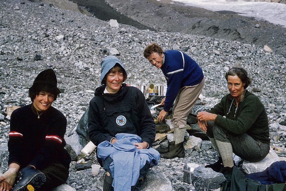 Wendy Teichmann, Andrea Rankin, Gertrude Smith and Helen Butling assemble at camp as they prepare for an attempt on the unclimbed Mt. Saskatchewan in 1967. [Photo] Courtesy Andrea Rankin