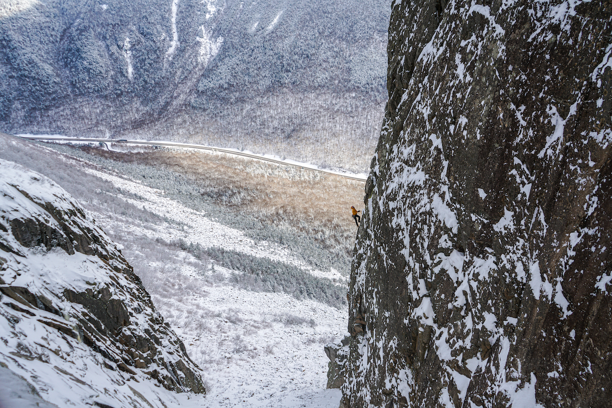 Nicolodi gazes up from the first-pitch anchor during an early attempt to free Across the Great Divide. [Photo] Luke Hampton