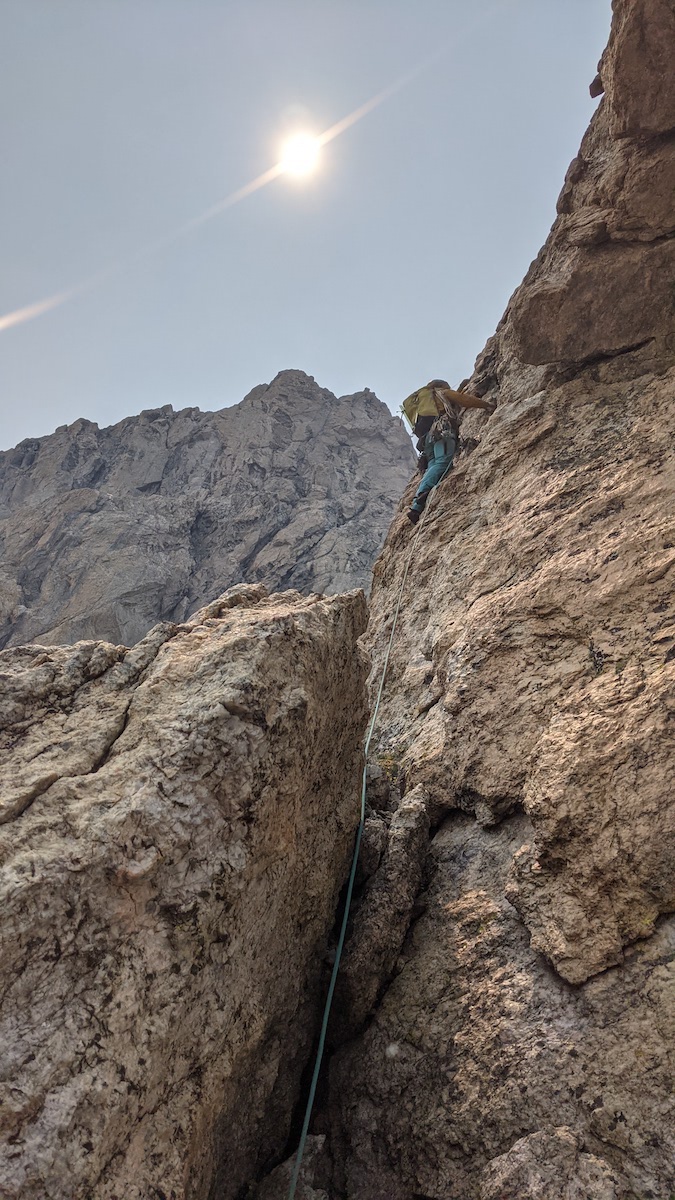 The author was thankful for the slick sheath of the Sterling Ion R 9.4 XEROS rope, which helped reduce rope drag on long pitches in the Tetons without the gummy feel that is characteristic of so many dry-treated ropes. [Photo] Noah Bergman