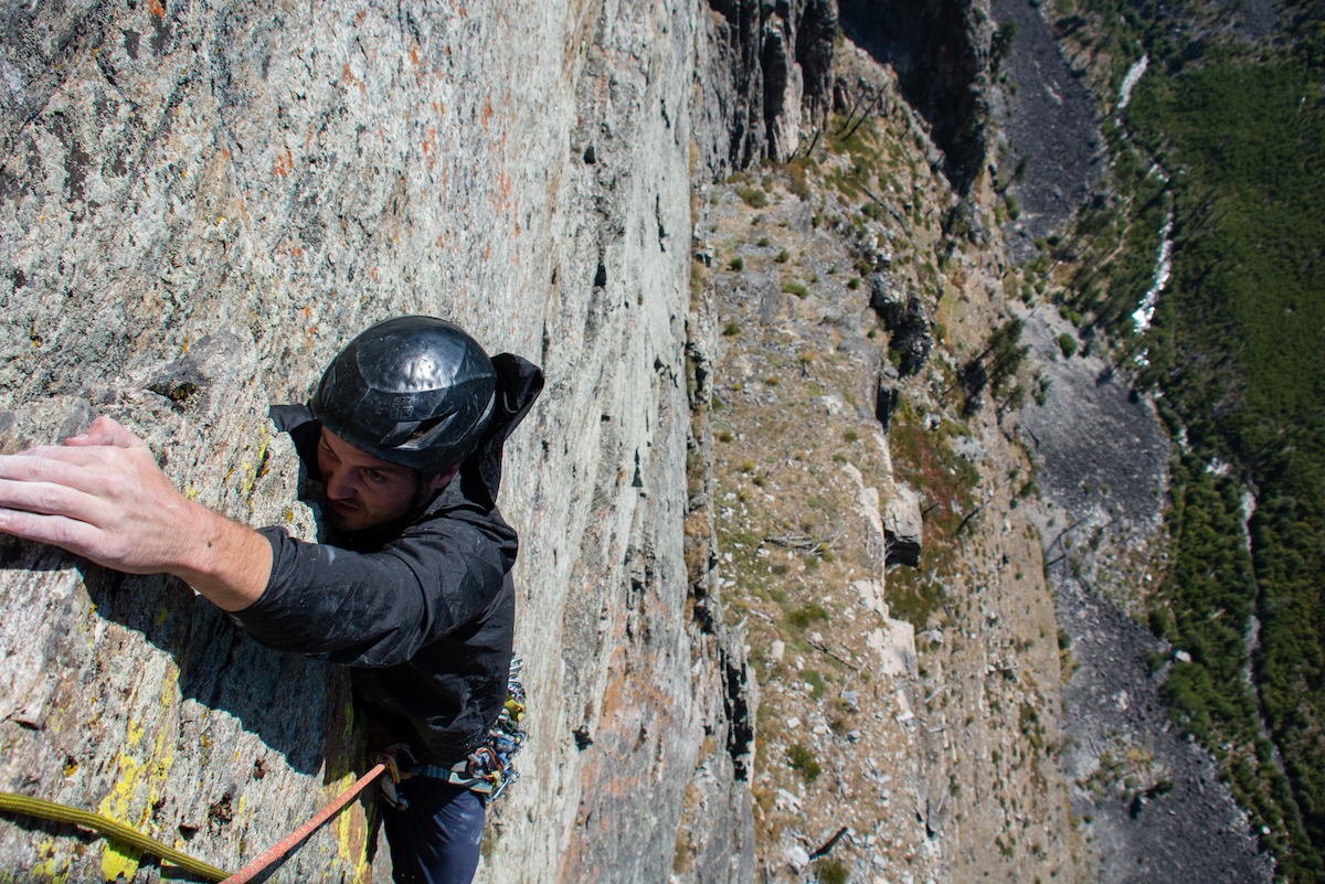 Dysinger follows the top of Pitch 2 with Mill Creek below. [Photo] Winter Ramos