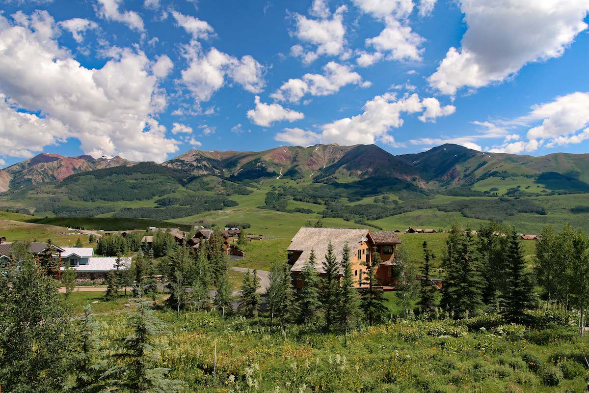 The basin of Rocky Mountain Biological Laboratory. [Photo] Michelle Dowd
