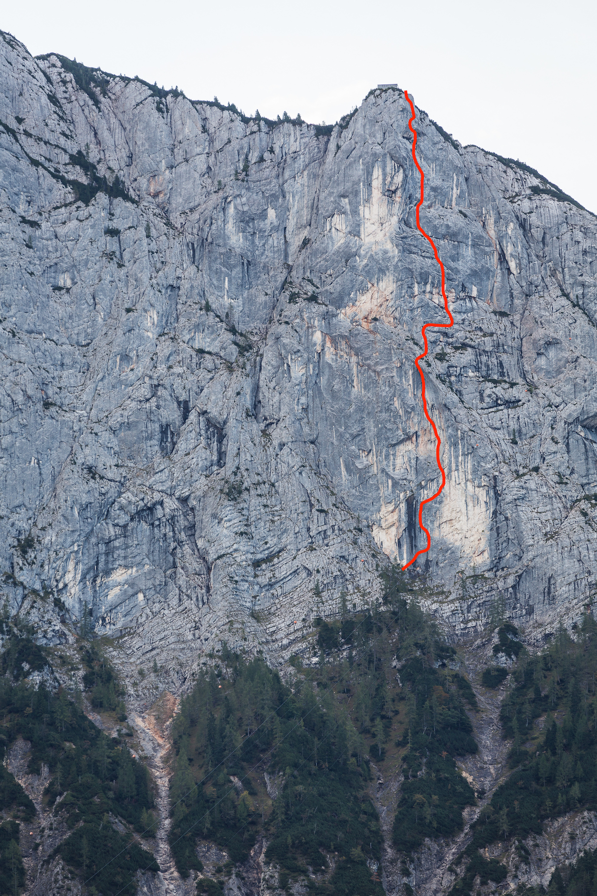 The line of Wolke 7 (aka Cloud 9: 5.13b, 12 pitches, 380m), on the Hinteres Feuerhorndl, Reiteralm, Austria. [Photo] Klaus Fengler