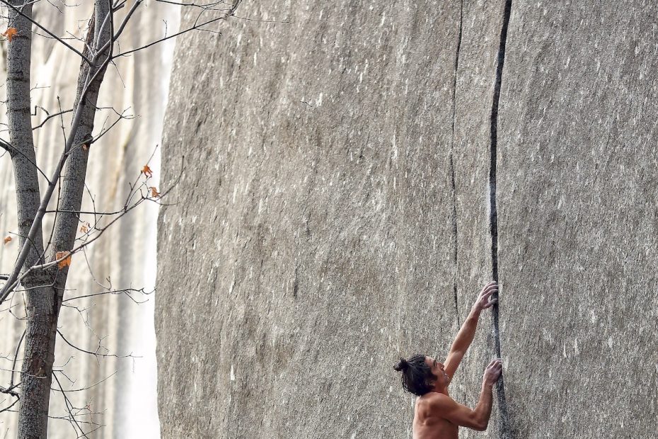 Lonnie Kauk on Magic Line (5.14c). Jim Thornburg