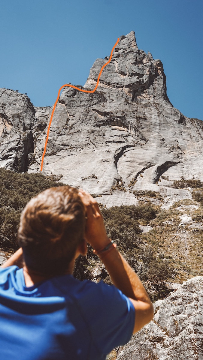 The route line for Jaume Peiro and Alex Gonzalez' Big Fighter (6c [5.11b/c] A2, 740m) on Chaupi Huanca. [Photo] Alex Gonzalez