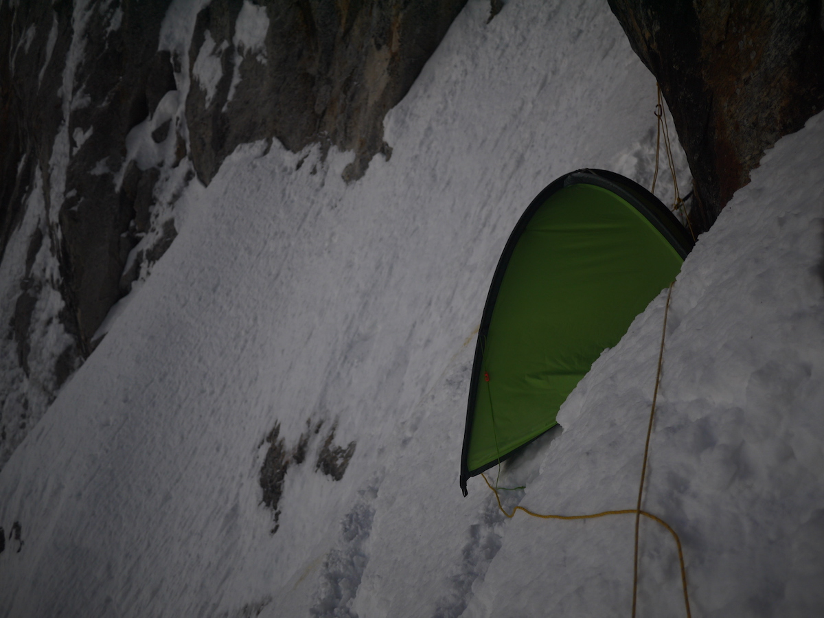 The first bivy site. [Photo] Genki Narumi, Yusuke Sato and Hiroki Yamamoto collection