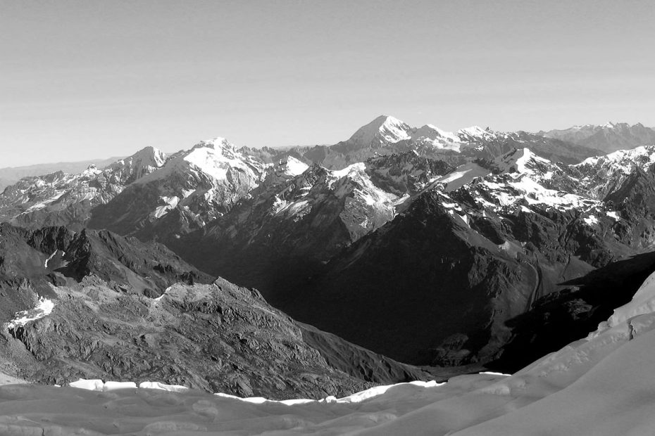 Mount St. Helens [Photo] Lyn Topinka/Wikipedia Commons