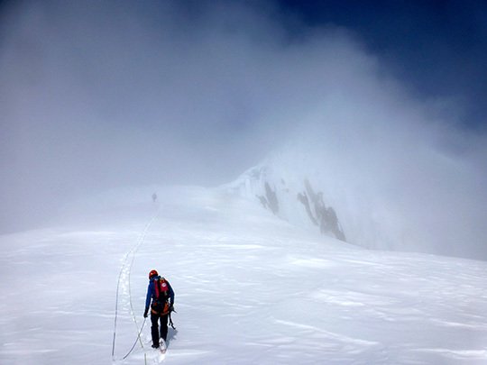into-mist-reality-peak