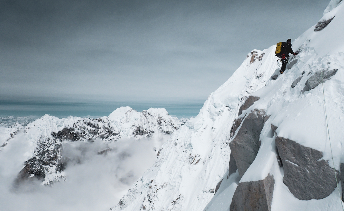 Still on the descent, March 31. [Photo] Sergey Nilov
