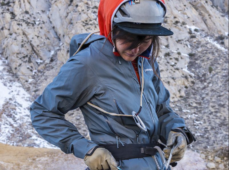 The tester racks up for some winter rock climbing in the Eastern Sierra (traditional lands of the Paiute, Mono and other Indigenous groups) to test the movement and breathability of the Patagonia Dual Aspect kit. [Photo] Miya Tsudome collection