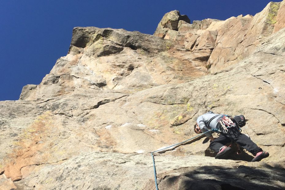 The author wears the VOORMI River Run Hoodie while climbing Animal Magnetism (5.11) in Boulder Canyon, Colorado. [Photo] Luis Felipe Ossa Rodriguez (aka Lucho Salsa)