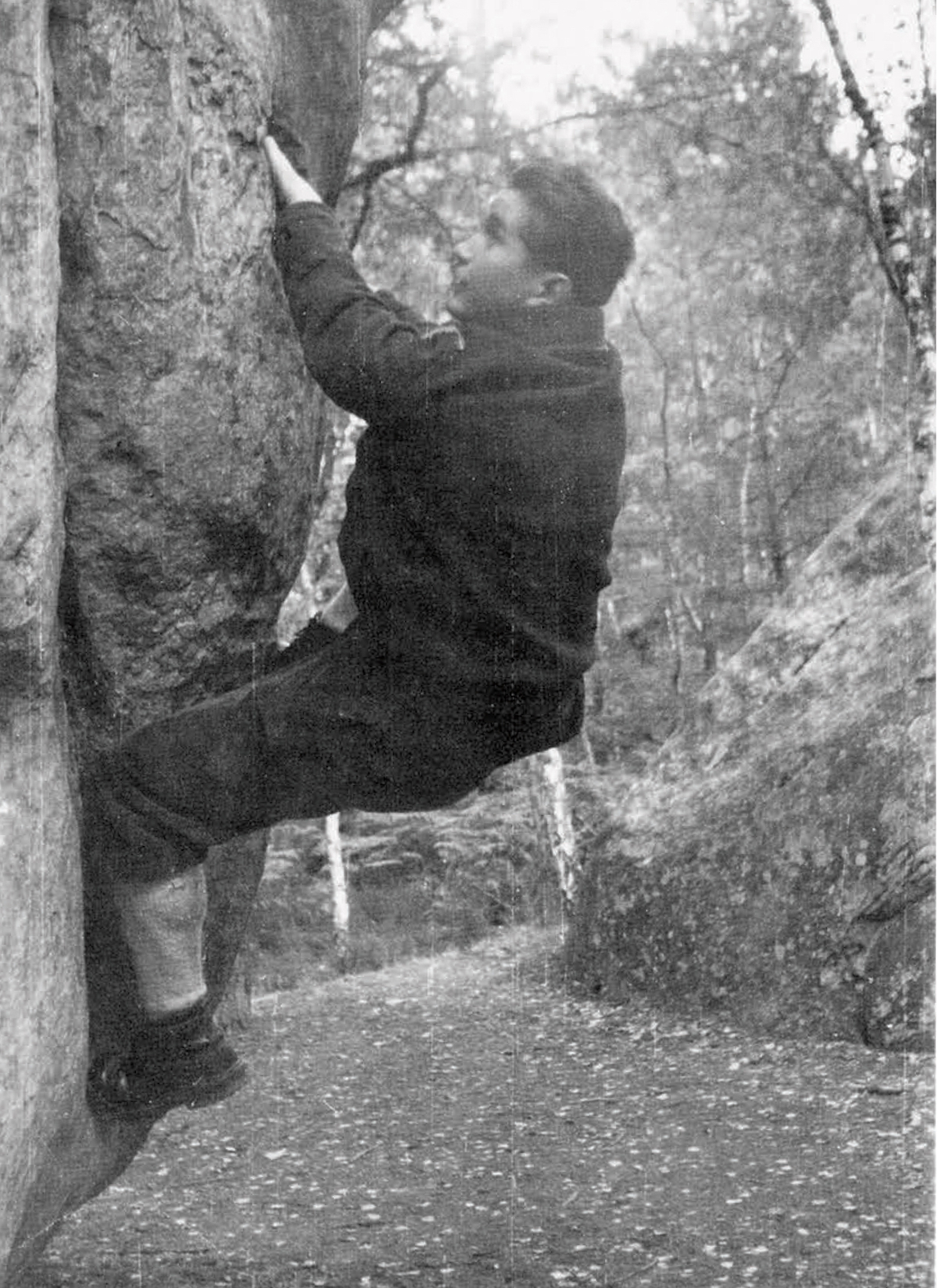 Robert Paragot in 1952 in the Merveille area of Fontainebleau. [Photo] Robert Paragot collection