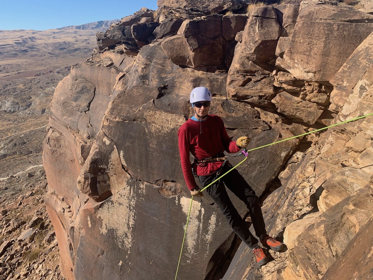 The author using the Trango Vergo to rappel down into the Zen Wall near St. George, Utah. [Photo] Catherine Houston